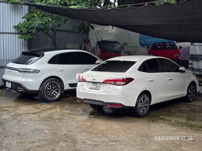 Toyota Vios E CVT Trắng Tự động 37187 km