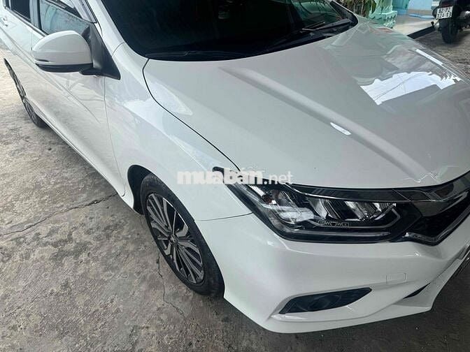 City Top 2018 Trắng 1 chủ odo 8v xịn