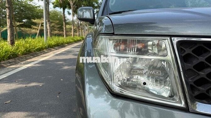 Nissan Navara 2012 AT 2 cầu