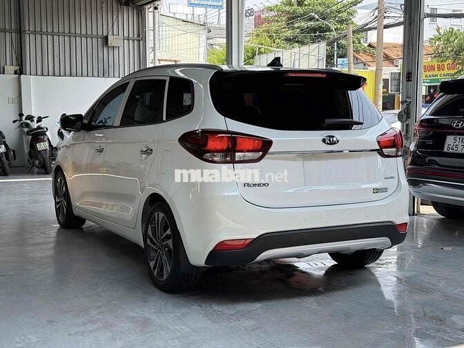 Kia Rondo 2020 2.0 GAT Deluxe Trắng 65.000 km