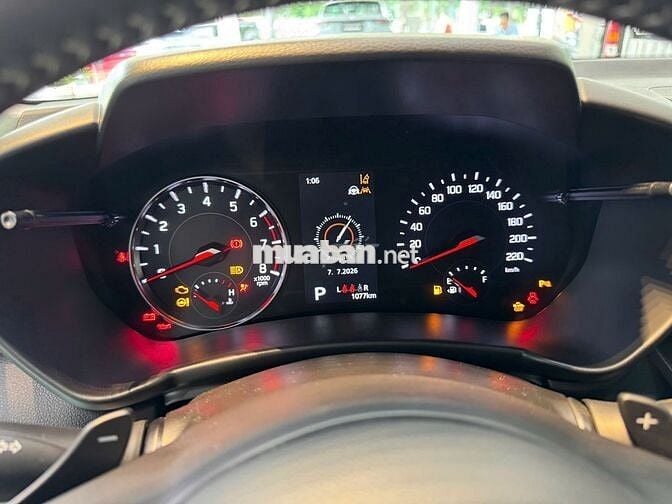 Nhà máy thanh lý 01 Swift Hybrid 2025 mới 100%