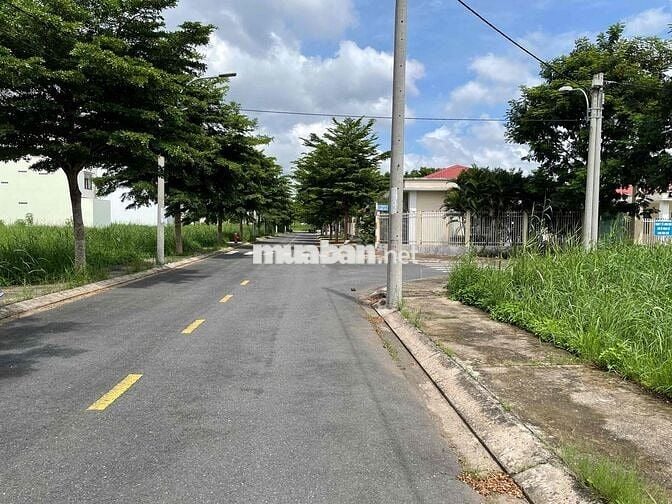 Bán nền sạch đẹp không cống, không cột điện Sai Gon Village giá ngộp