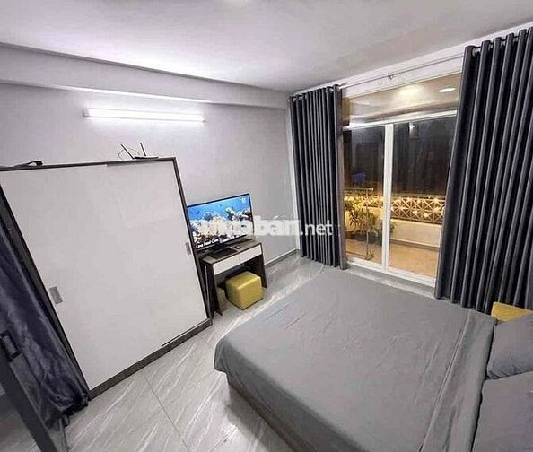 Cho Thuê CHDV đường Calmette Quận 1