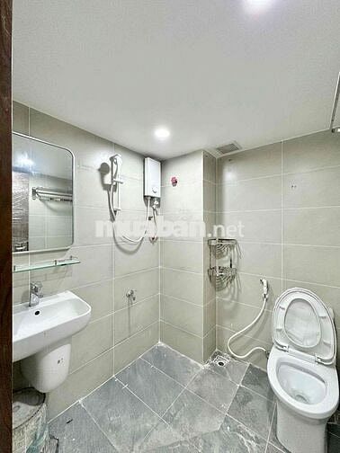 CHDV MỚI FULL NỘI THẤT - HỒ BƠI - THANG MÁY -NGAY PHẠM VĂN ĐỒNG- XLHN