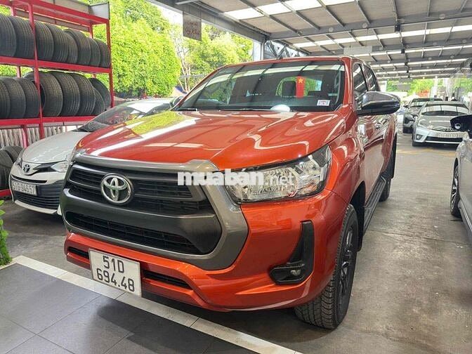 Toyota Hilux 2021 2.4L AT Số tự động Cam