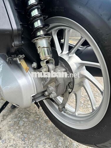 Xe siêu chất . sơn zin lốp zin cả xe . nguyên bản