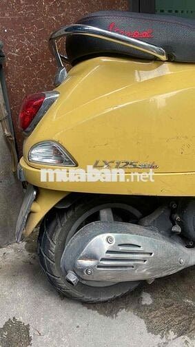 Piaggio Vespa LX 125 3Vie Vàng