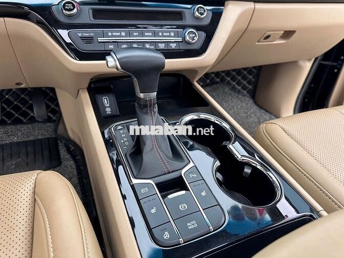 Kia Sedona Luxury model 2021 máy dầu bản full