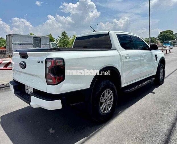 Ford Ranger XLS AT 1 cầu 2023 Trắng