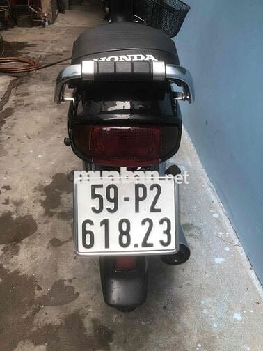 Honda Dream Đen