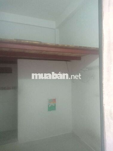 Phòng giá rẻ có Gát,Toilet riêng,tính riêng điện,nước,có internet manh