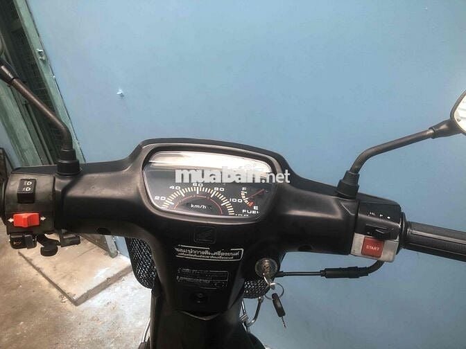 Honda Dream Đen