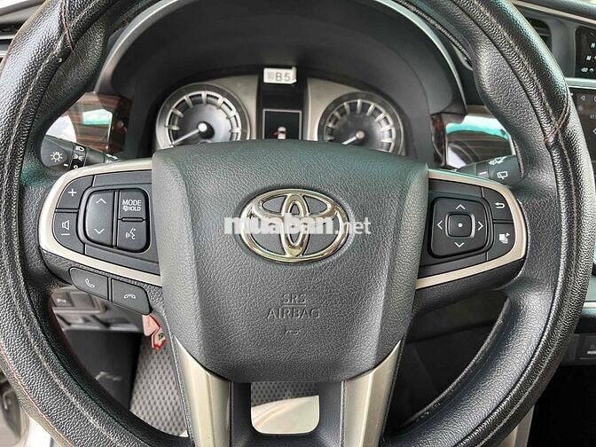 Toyota Innova 2018 Số tự động Bạc