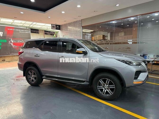 Toyota Fortuner 2020 Số sàn Bạc còn thương lượng