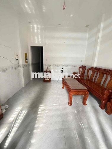 Nhà mới 2 phòng hẻm 9 Phạm nGọc Hưng