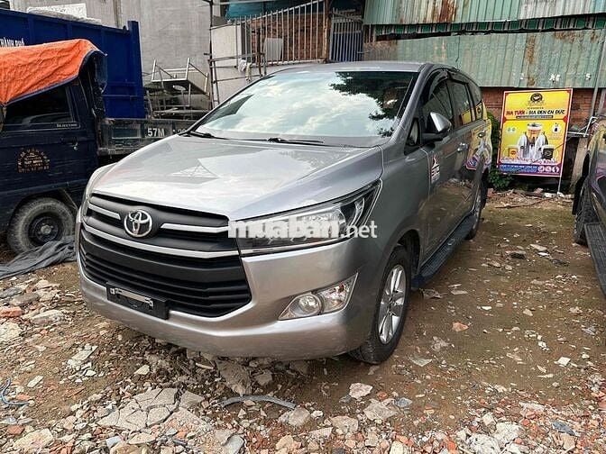 Toyota Innova 8 chỗ Tự động bao check tet