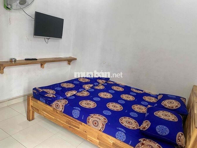 phòng tron khép kín đầy đủ nội thất