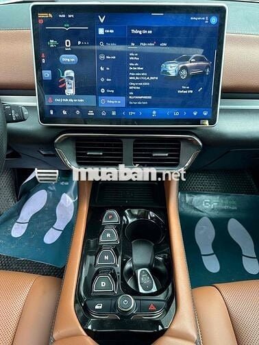 Vinfast VF8 Plus Bạc 63.000km