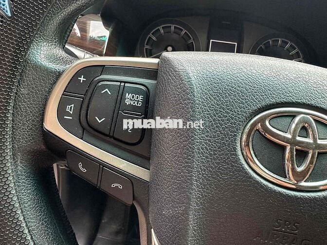 Toyota Innova 8 chỗ Tự động bao check tet