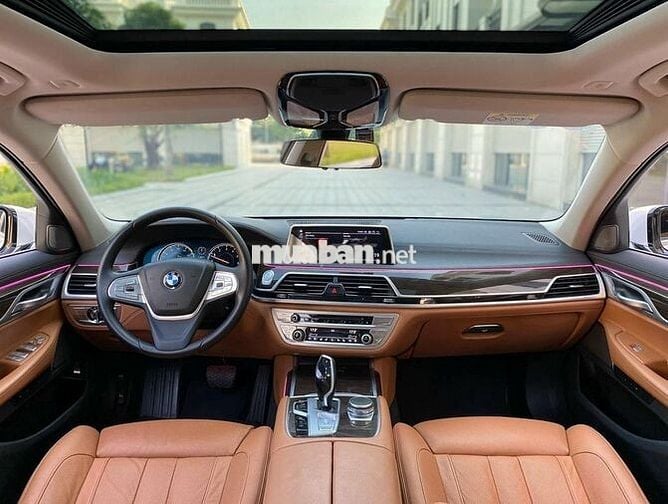 BMW 730Li 2018 lên fom 2021 màu trắng