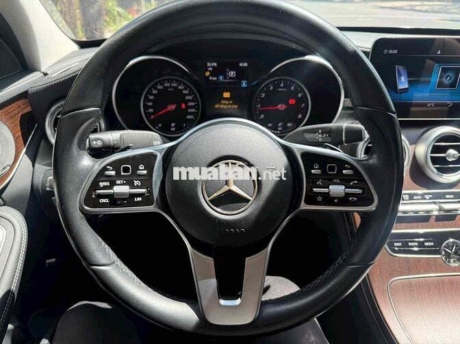 Mercedes-Benz C200 Exclusive 2021 Đen 20000 miles