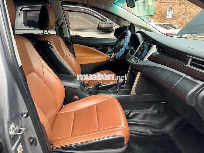 Toyota Innova 8 chỗ Tự động bao check tet