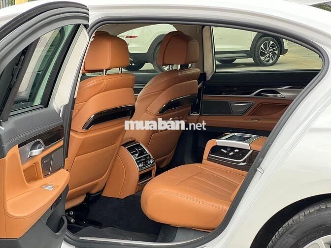 BMW 730Li 2018 lên fom 2021 màu trắng
