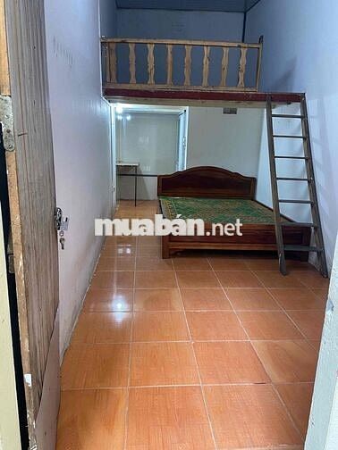 Cho thuê nhà cấp 4 rộng thoáng máy sạch sẽ,an ninh tốt