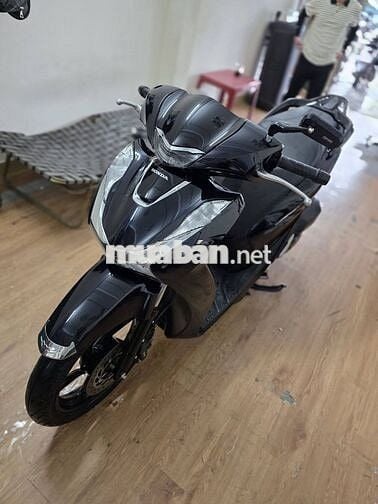 Honda SH 2025 Đen bóng siêu mới máy rin chạy êm