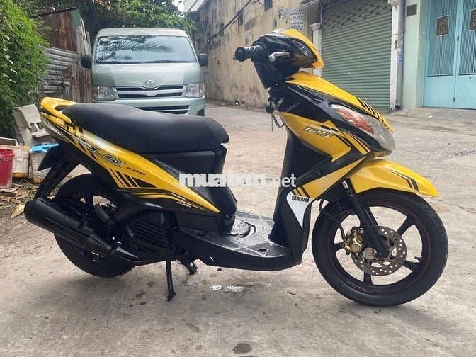 Yamaha Luvias Vàng Zin