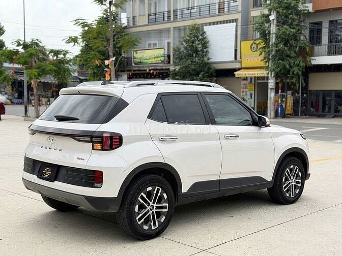 Hyundai Venue 1.0 Turbo Đặc biệt 2024 màu trắng