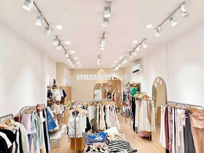 Mặt tiền Huỳnh Văn Bánh| DT 4.2x18m| Phù hợp Thời Trang, Spa, Spa, VP.