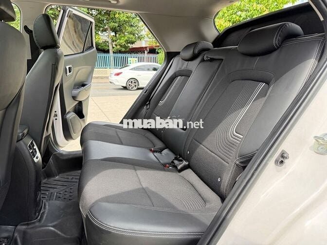 Hyundai Venue 1.0 Turbo Đặc biệt 2024 màu trắng
