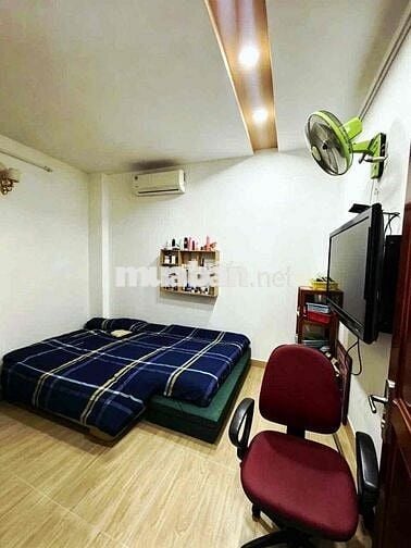 Chỉ 5.x tỷ - Nhà 5 Tầng - 4x12,5 - HẺM 6m Thông - Kế Tên lửa, Bình Tân