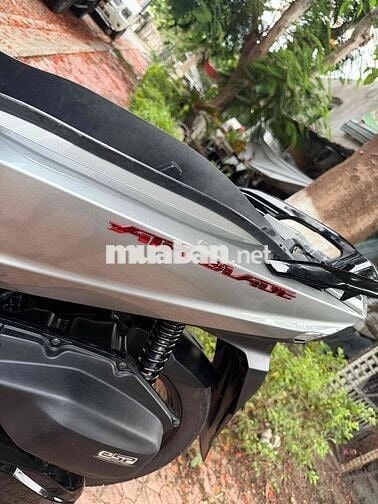Honda Air Blade 2016 máy zin nguyên bản xe mới 95%