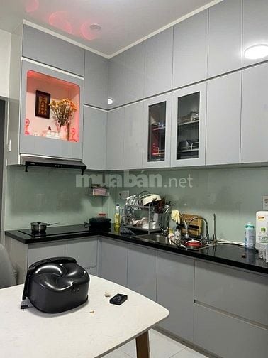 CĂN 1: CHO THUÊ NHÀ MTNB 6M(XT) PHẠM VĂN CHÍ, P.7, Q.6, 12TR.