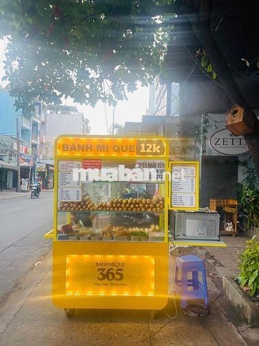 TUYỂN NHÂN VIÊN BÁN BÁNH MÌ CA SÁNG