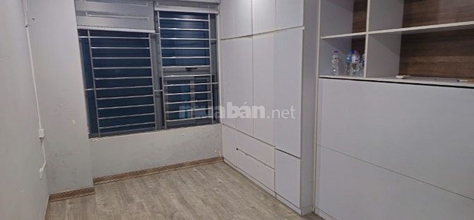 Cho thuê căn hộ chung cư Sky Central, Định Công, 3 phòng ngủ