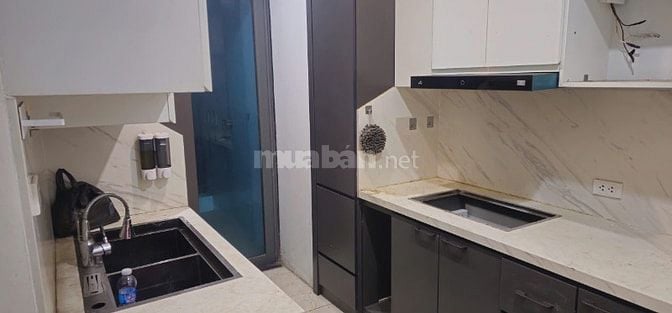 Cho thuê căn hộ chung cư Sky Central, Định Công, 3 phòng ngủ