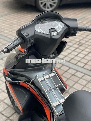 Air Blade Fi 2010 AB Fi trả trc 8tr9 nhận xe