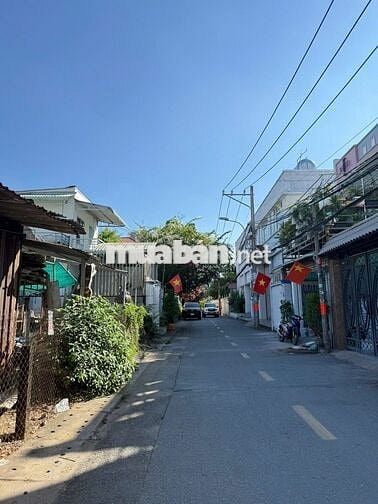 Bán nhanh 123m2 đất mặt tiền đường 41, sát Phạm Văn Đồng, ngang 6.4m