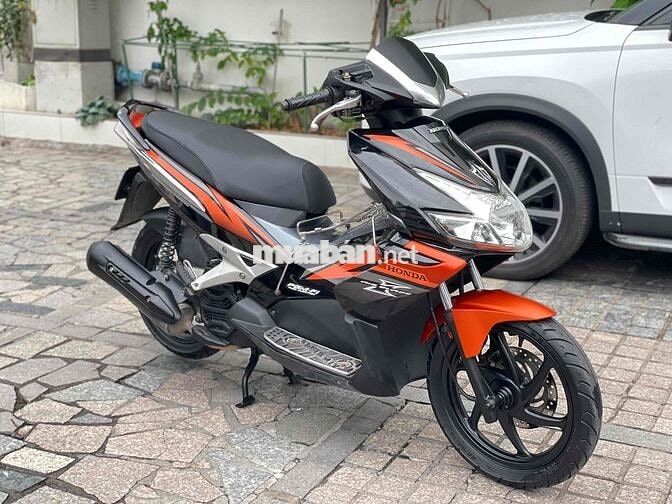 Air Blade Fi 2010 AB Fi trả trc 8tr9 nhận xe