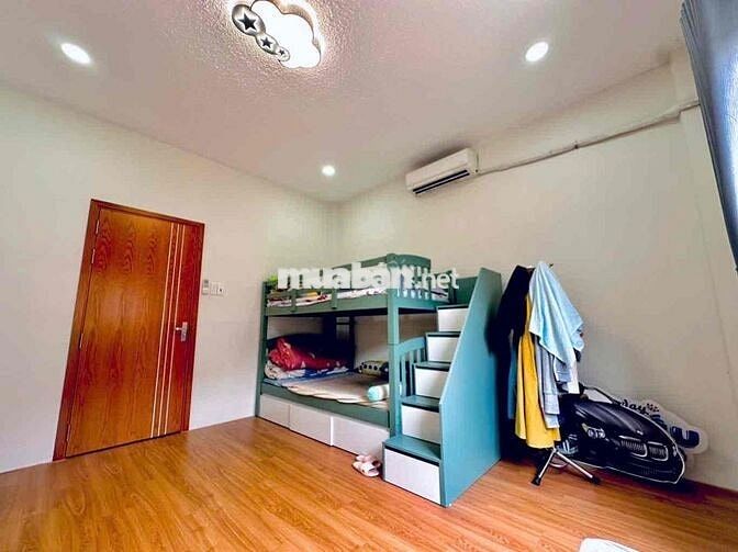 NGAY EMART PHAN HUY ÍCH - 52M2 - 2 TẦNG - TẶNG FULL NỘI THẤT