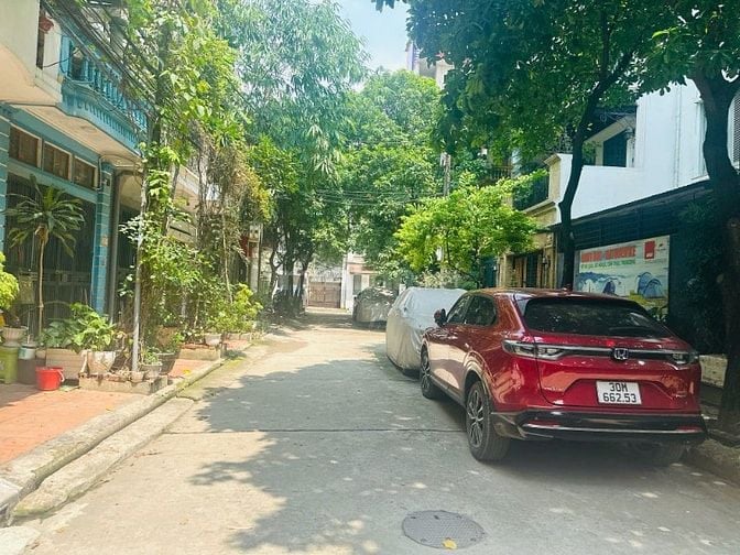 Bán nhà KBT 7,5 Tầng Khu Phân Lô Nguyễn Chí Thanh - Xã Đàn Mới 