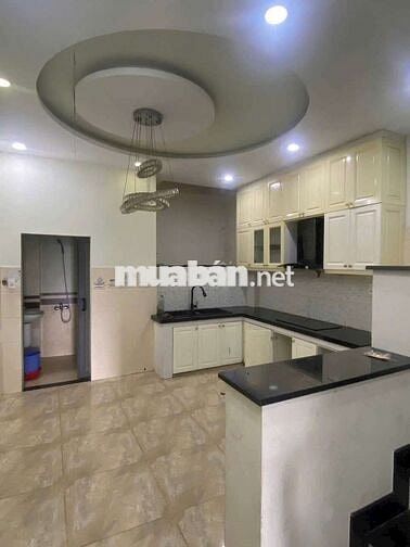 Hẻm xe hơi, ĐS 59- P14 GV- Giá 16 triệu/ Cọc 2 (5PN và 5WC)