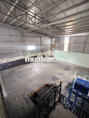 xưởng cho thuê đường Trần Văn Mười hóc môn DT 600m giá 26tr