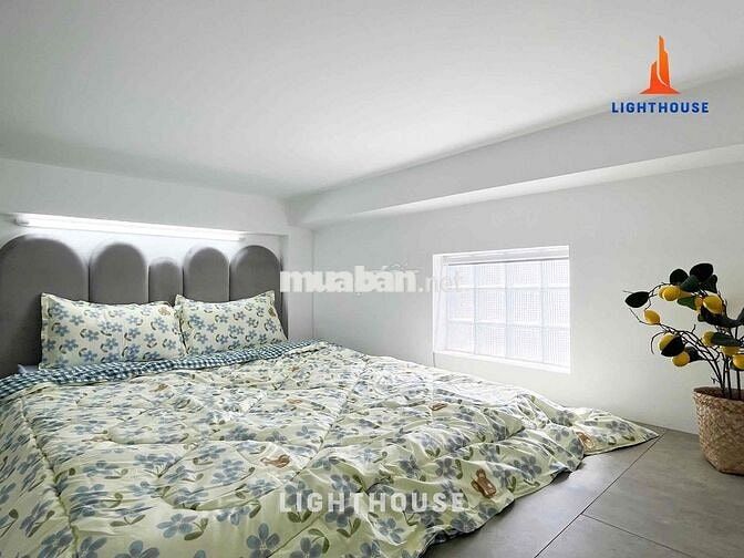 CHÍNH CHỦ: GÁC BAN CÔNG GIẾNG TRỜI DƯƠNG QUẢNG HÀM - ĐH VĂN LANG