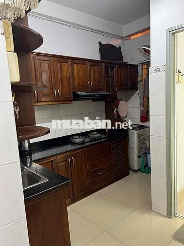 Cho thuê chung cư 3 PN, hai ban công, nội thất đầy đủ