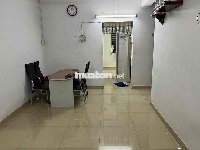 Cho thuê chung cư 3 PN, hai ban công, nội thất đầy đủ