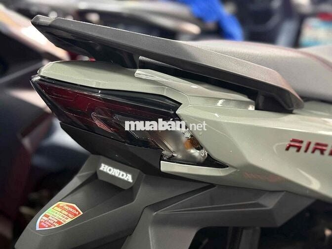AB160 ABS 2026 Chính Chủ Xám đỏ 200KM siêu lướt💥